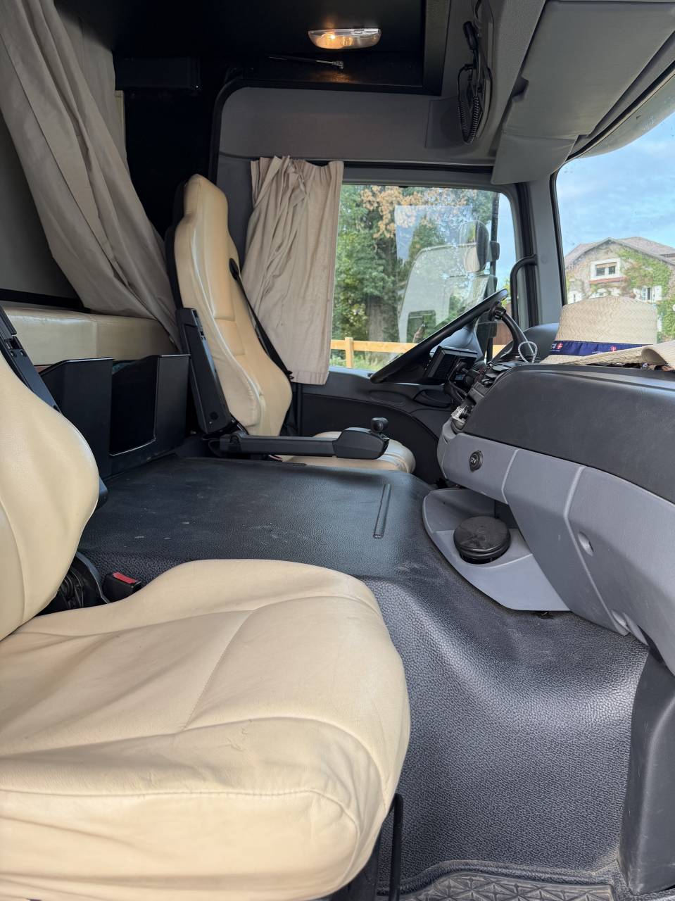 mercedes 410 chvx,3 essieu