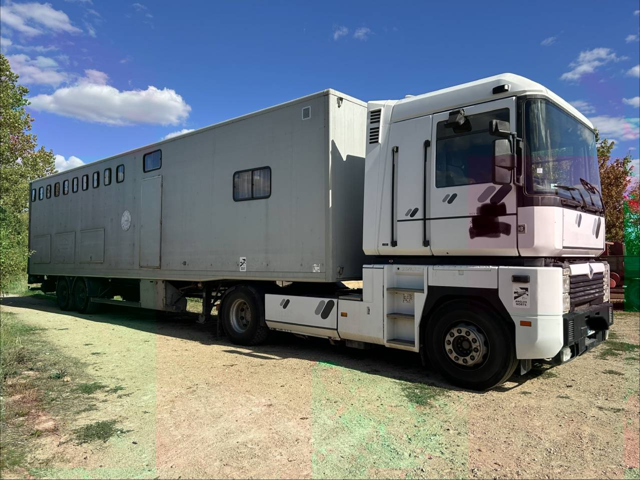 AV semi-remorque 10 chevaux