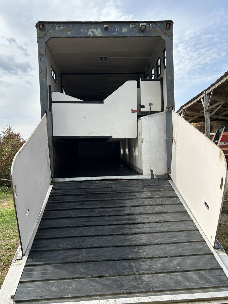 AV semi-remorque 10 chevaux