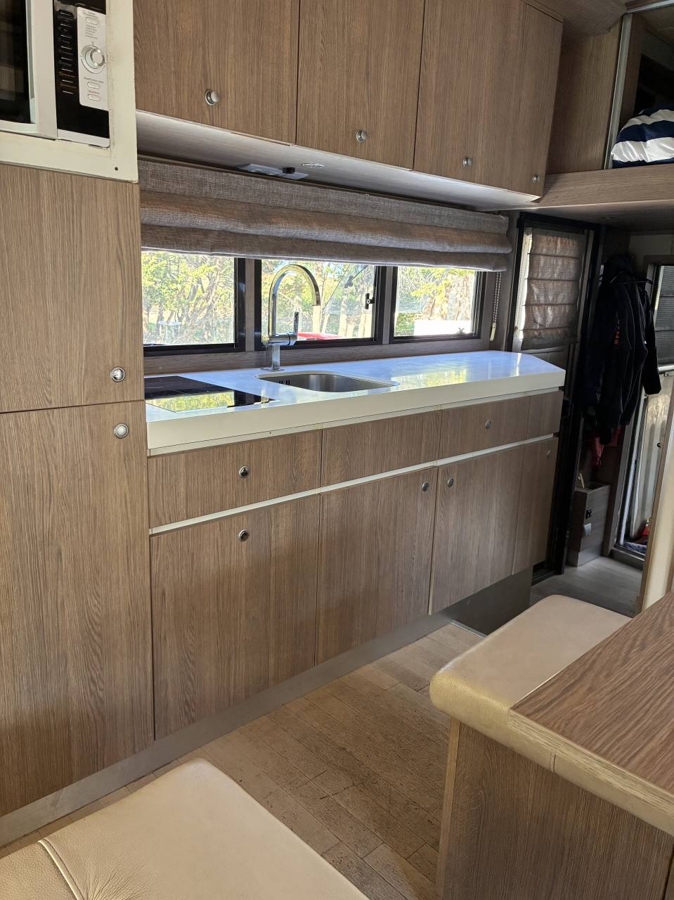 CAMION STX 6 places chevaux 