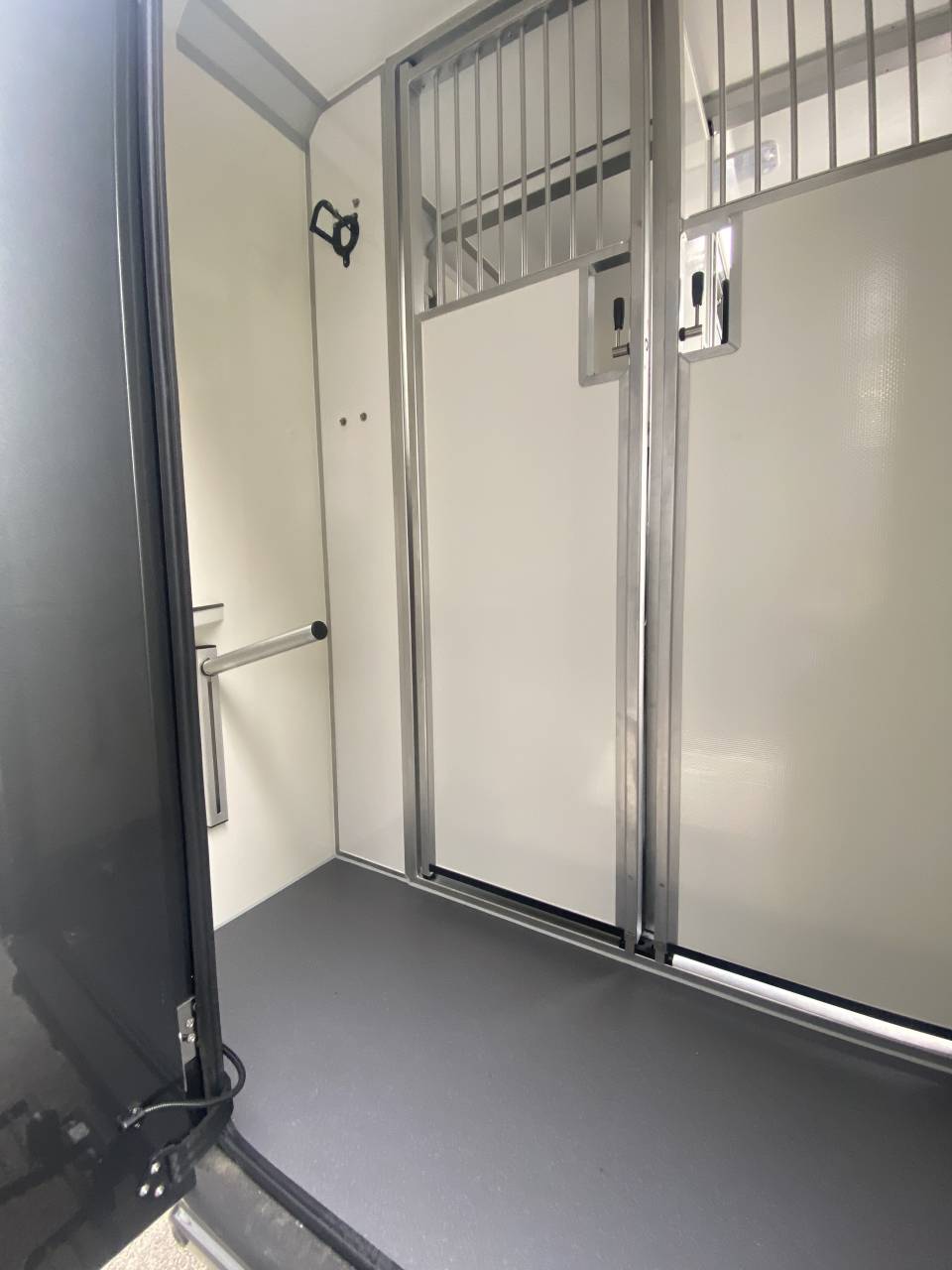 AKX RENAULT MASTER - STALLE 5