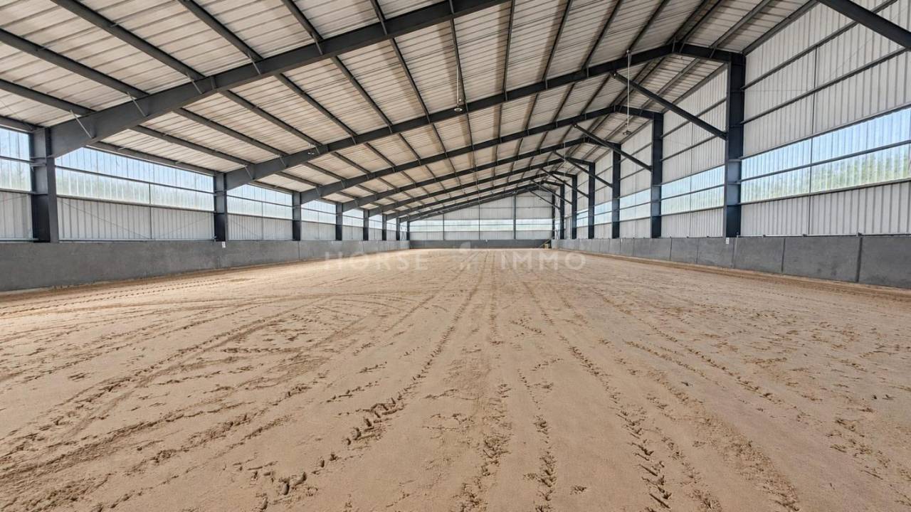 Domaine &eacute;questre proche B&eacute;ziers et les plages