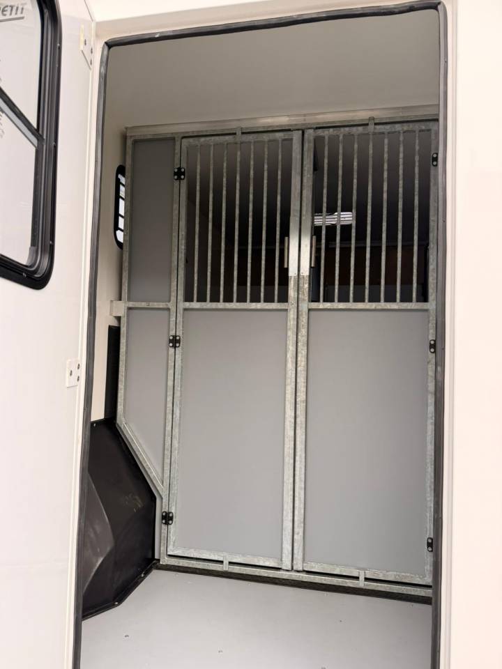 RENAULT MASTER &ndash; 2021 &ndash; 3 PLACES &ndash; 150ch - STALLE &ndash; 92 000KM