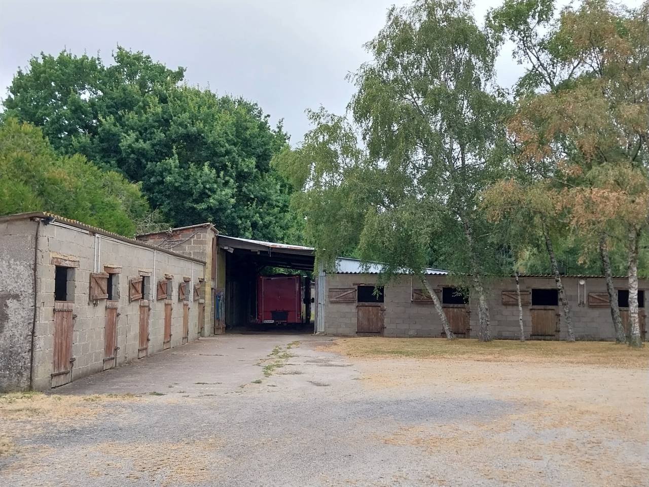 Propri&eacute;t&eacute; &eacute;questre Sud Mayenne 9ha 