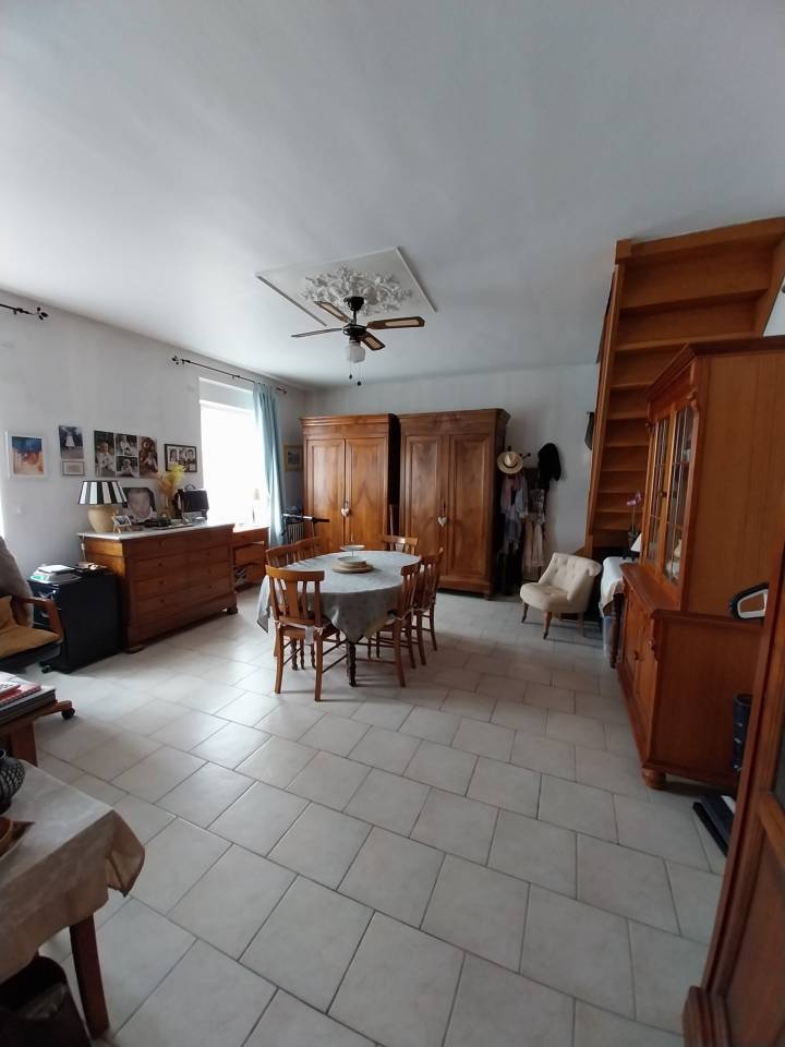 Propri&eacute;t&eacute; &eacute;questre Sud Mayenne 9ha 