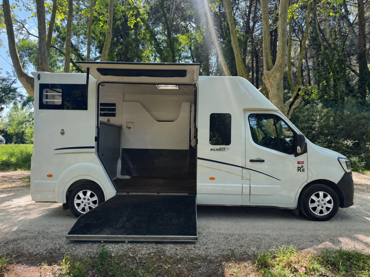 CAMION BARBOT POLYVAN D5