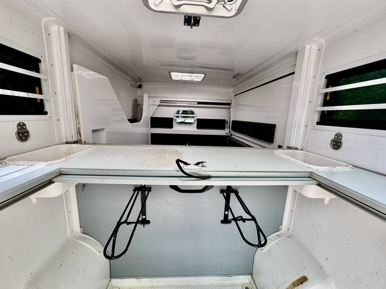 CAMION BARBOT POLYVAN D5