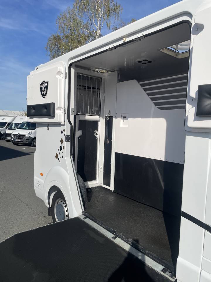 camion 2 chevaux BARBOT
