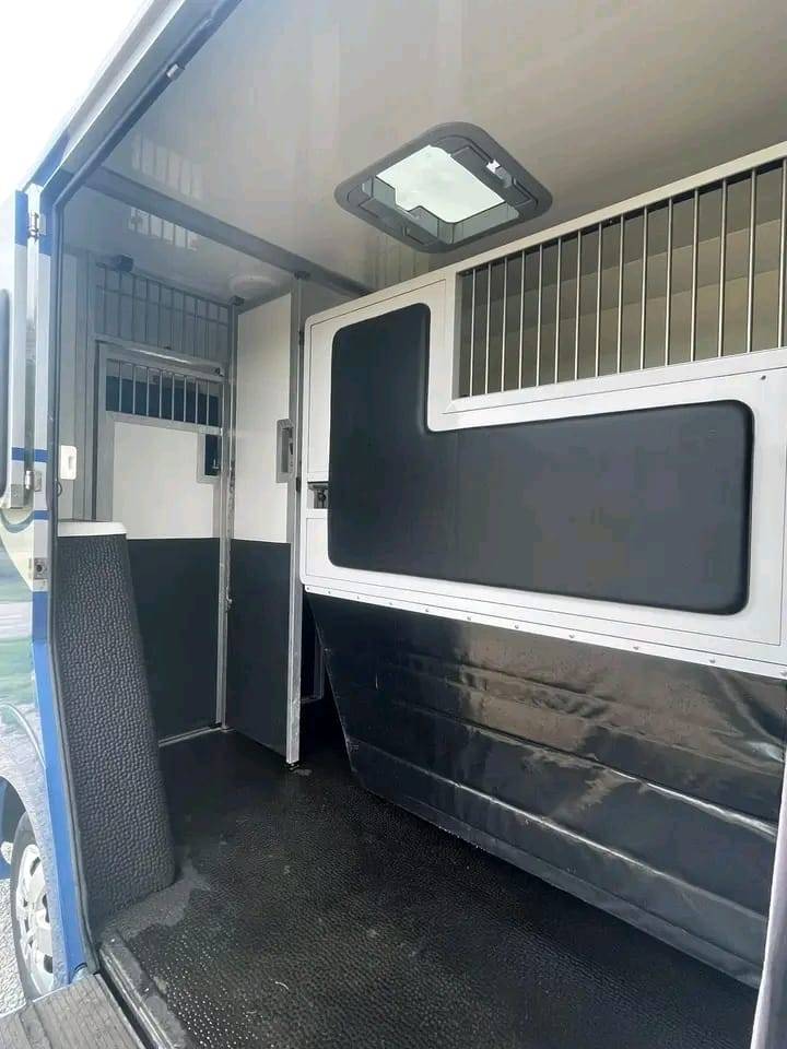 VL STX  bo&icirc;te auto / 5 places / 2017 / 