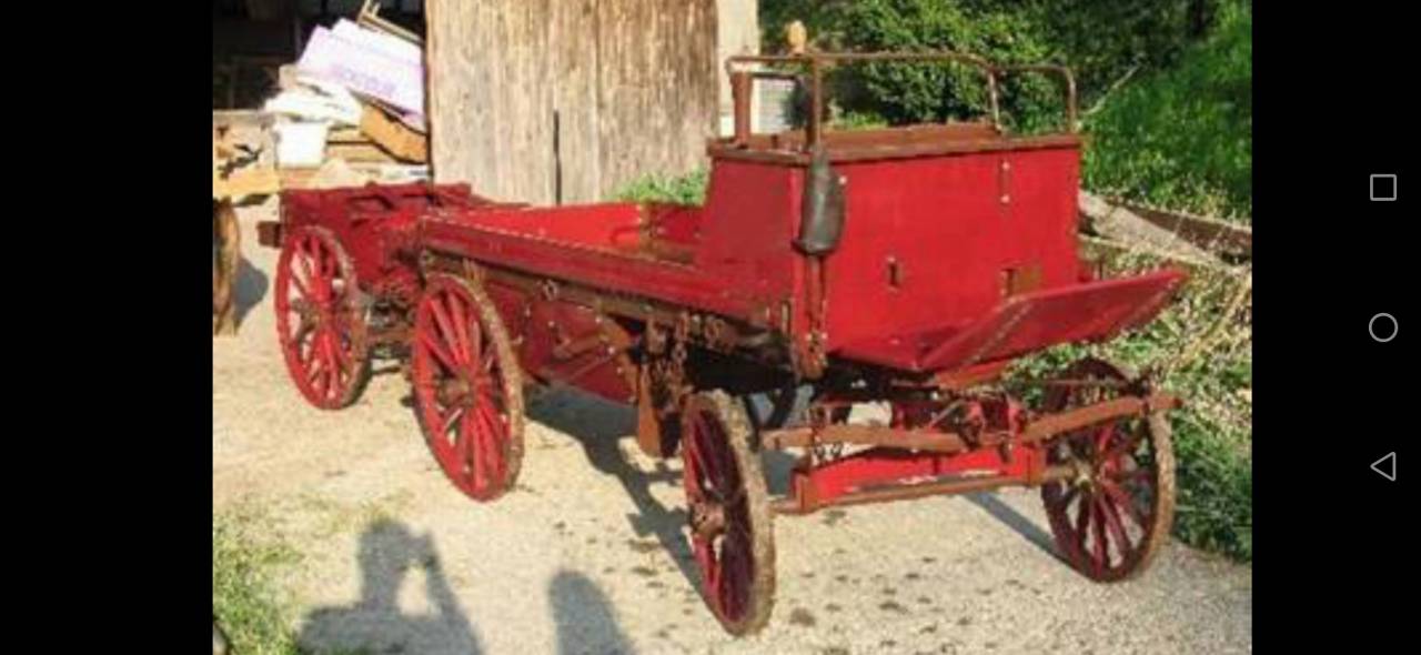 A vendre cal&egrave;che de pompier de 1937