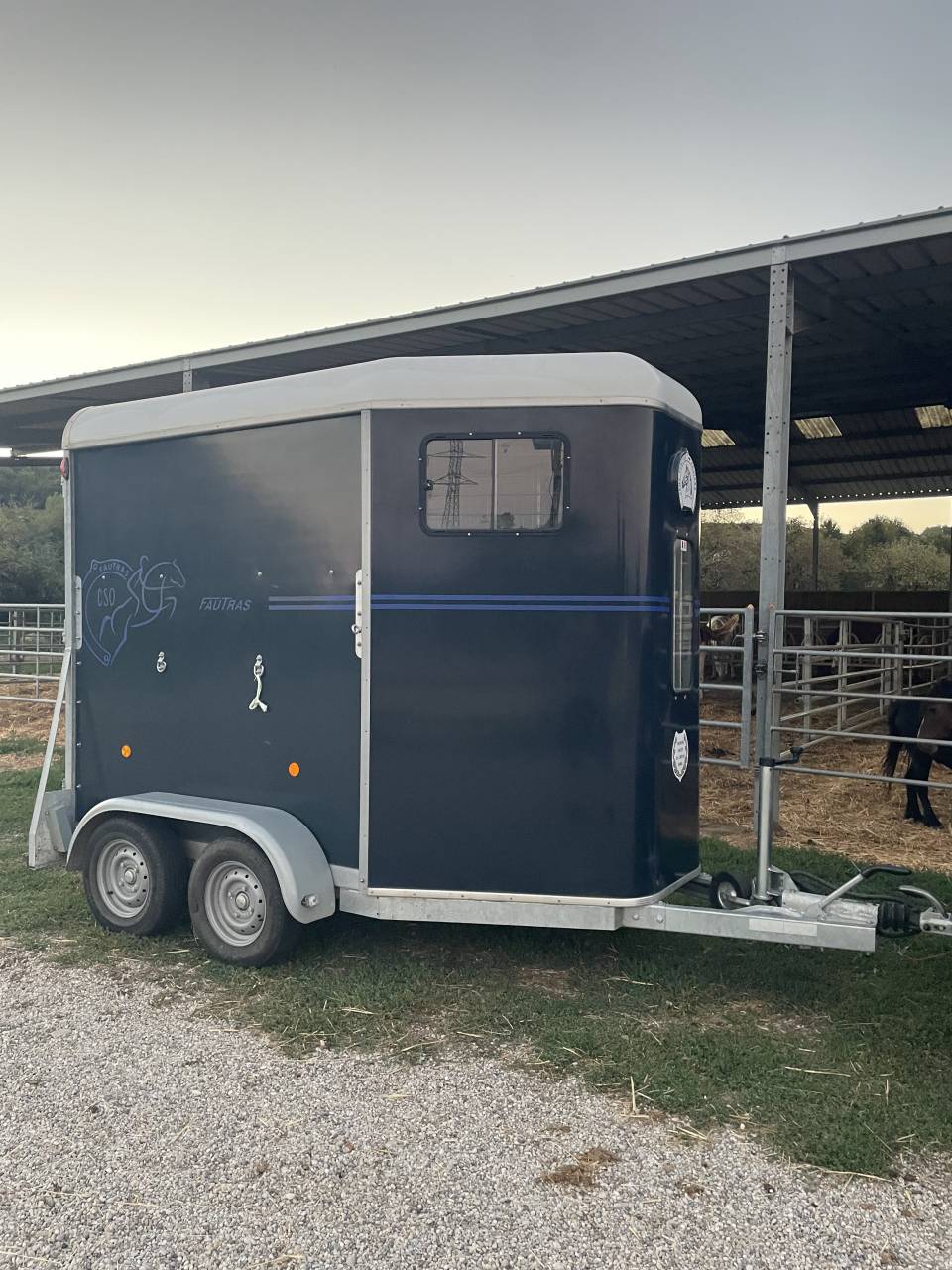 Van fautras Provan Premium 2 places bleu marine, 2018