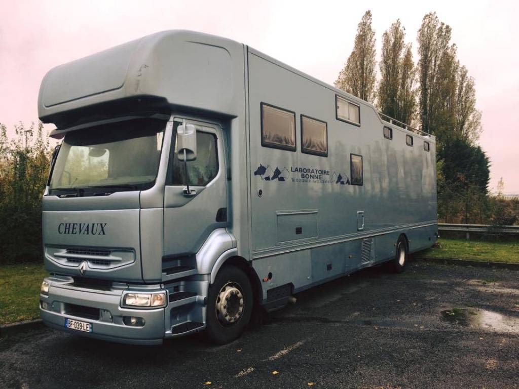Renault premium 420 dci 7 places 