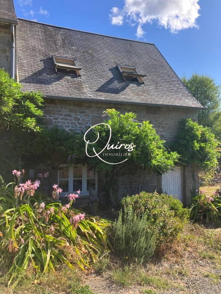 Propri&eacute;t&eacute; rurale - 2,43 Ha - Villedieu-Les-Po&ecirc;les