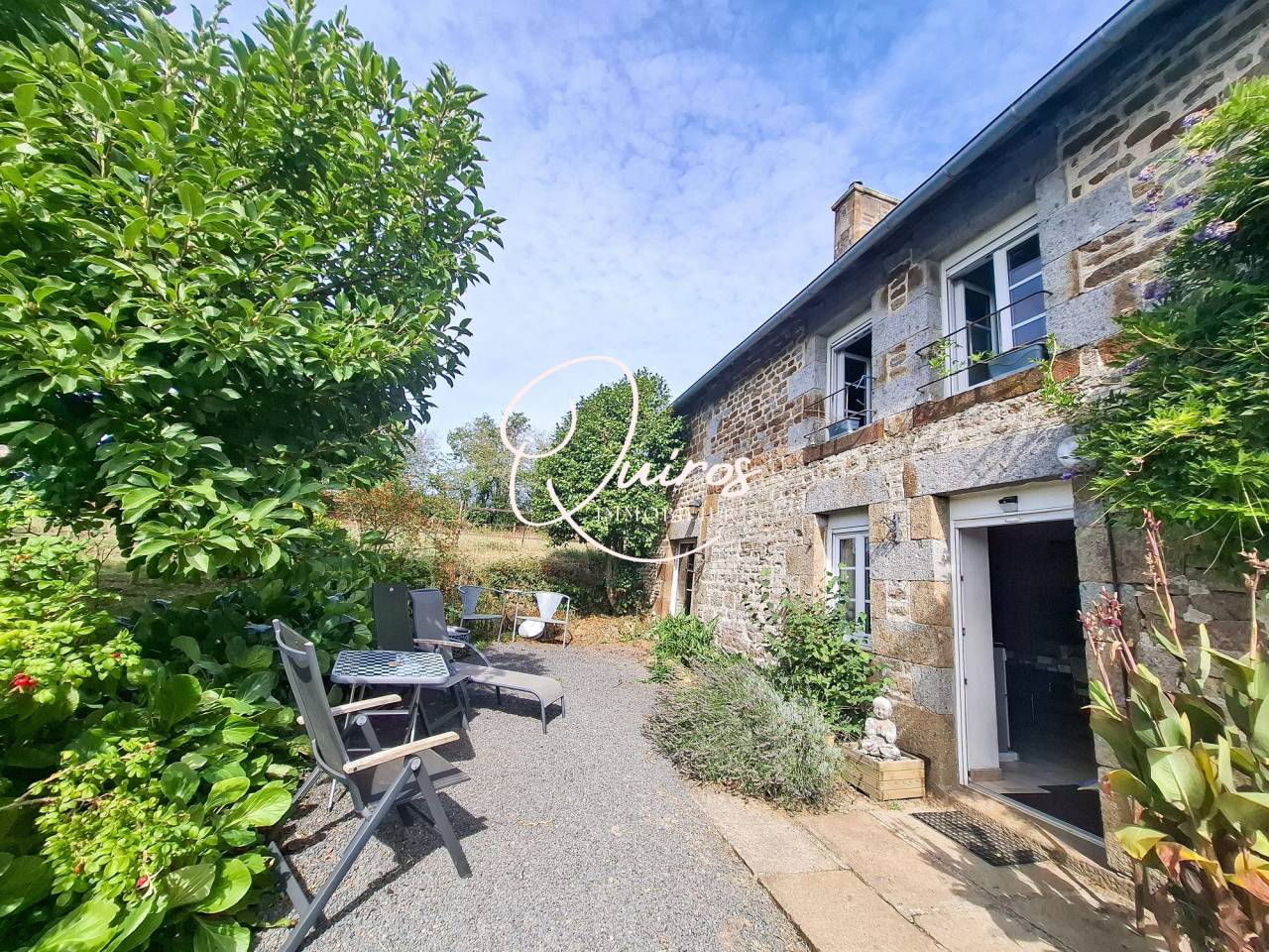 Propri&eacute;t&eacute; rurale - 2,43 Ha - Villedieu-Les-Po&ecirc;les