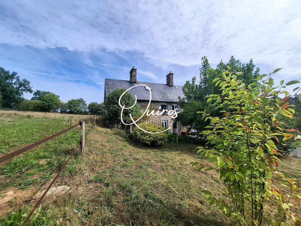 Propri&eacute;t&eacute; rurale - 2,43 Ha - Villedieu-Les-Po&ecirc;les