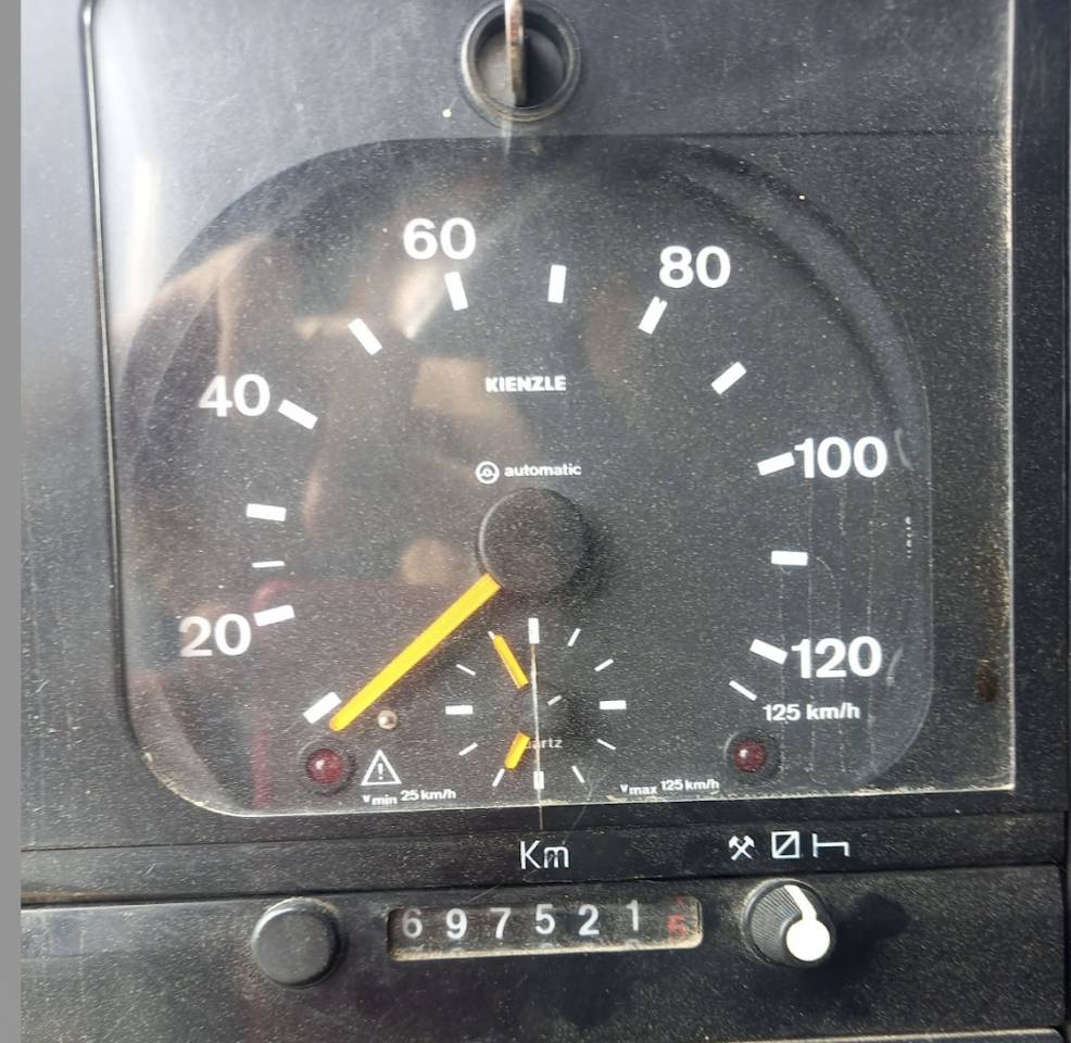 camion Renault PL 8 places / sellerie / refait