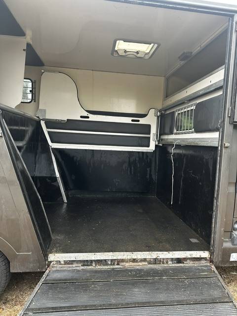 Camion Chevaux Opel Movano 120ch