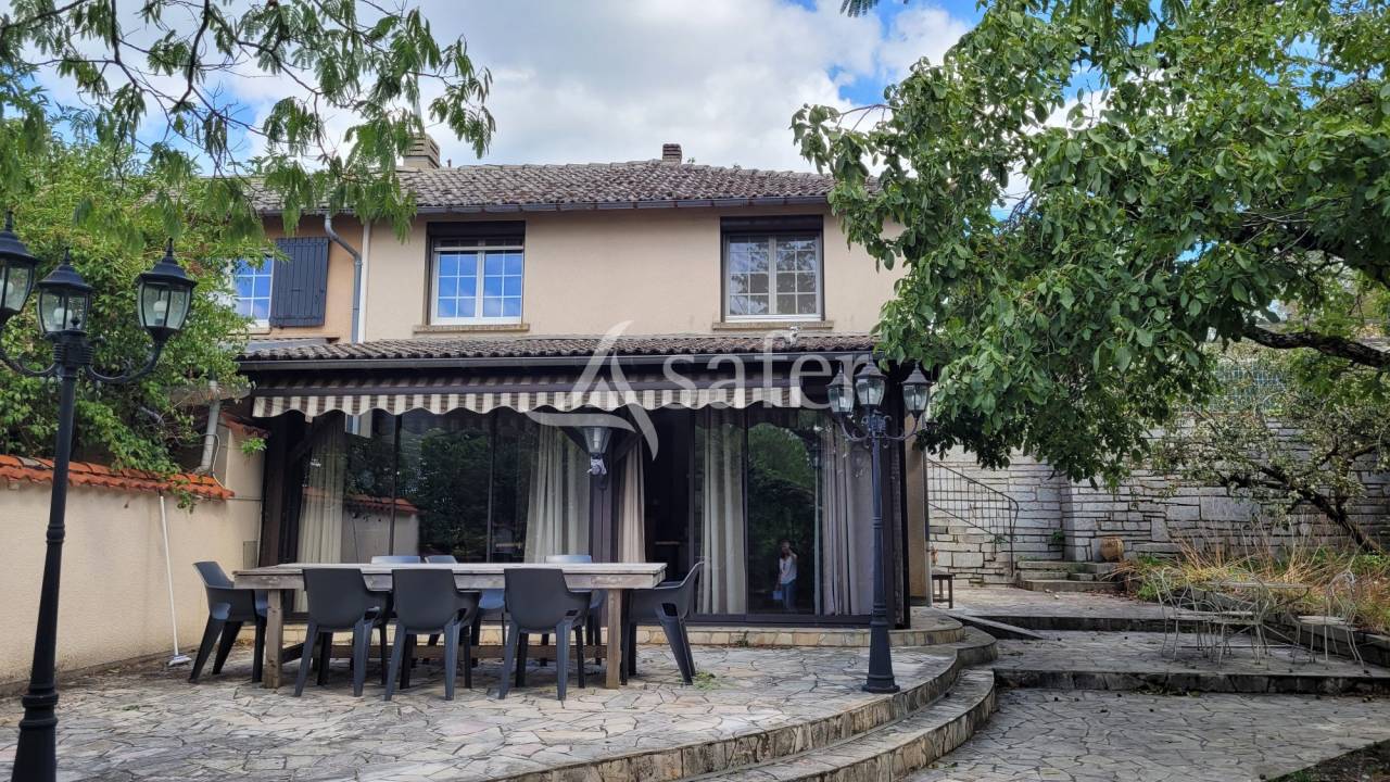 Propri&eacute;t&eacute; &eacute;questre 20ha proche Castres