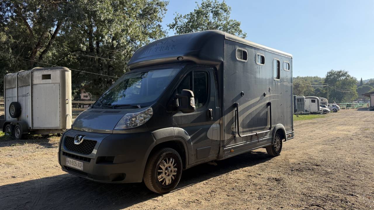 Peugeot Boxer 2.2L 120ch Camion Chevaux 