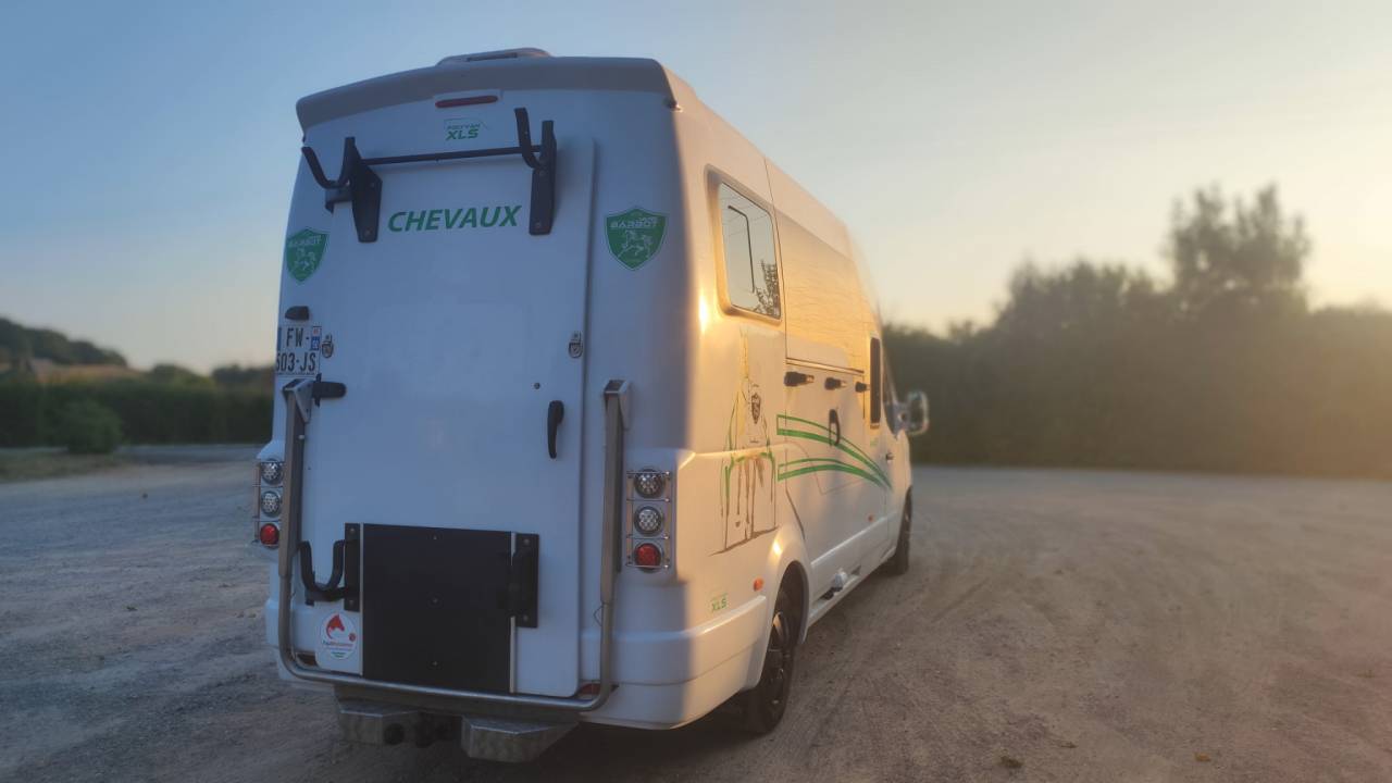 Camion chevaux barbot xls