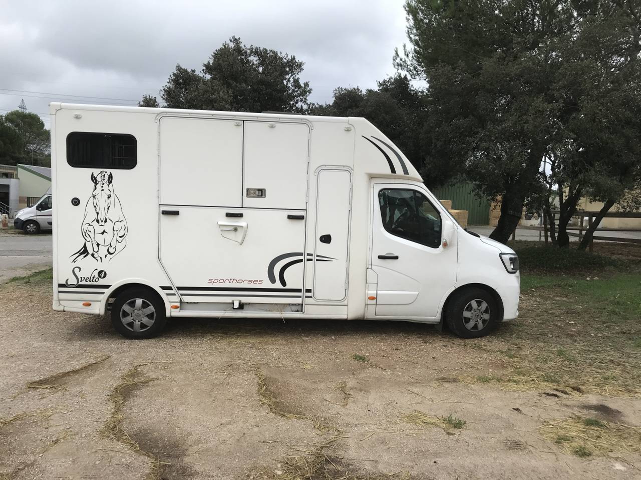 A vendre camion chevaux