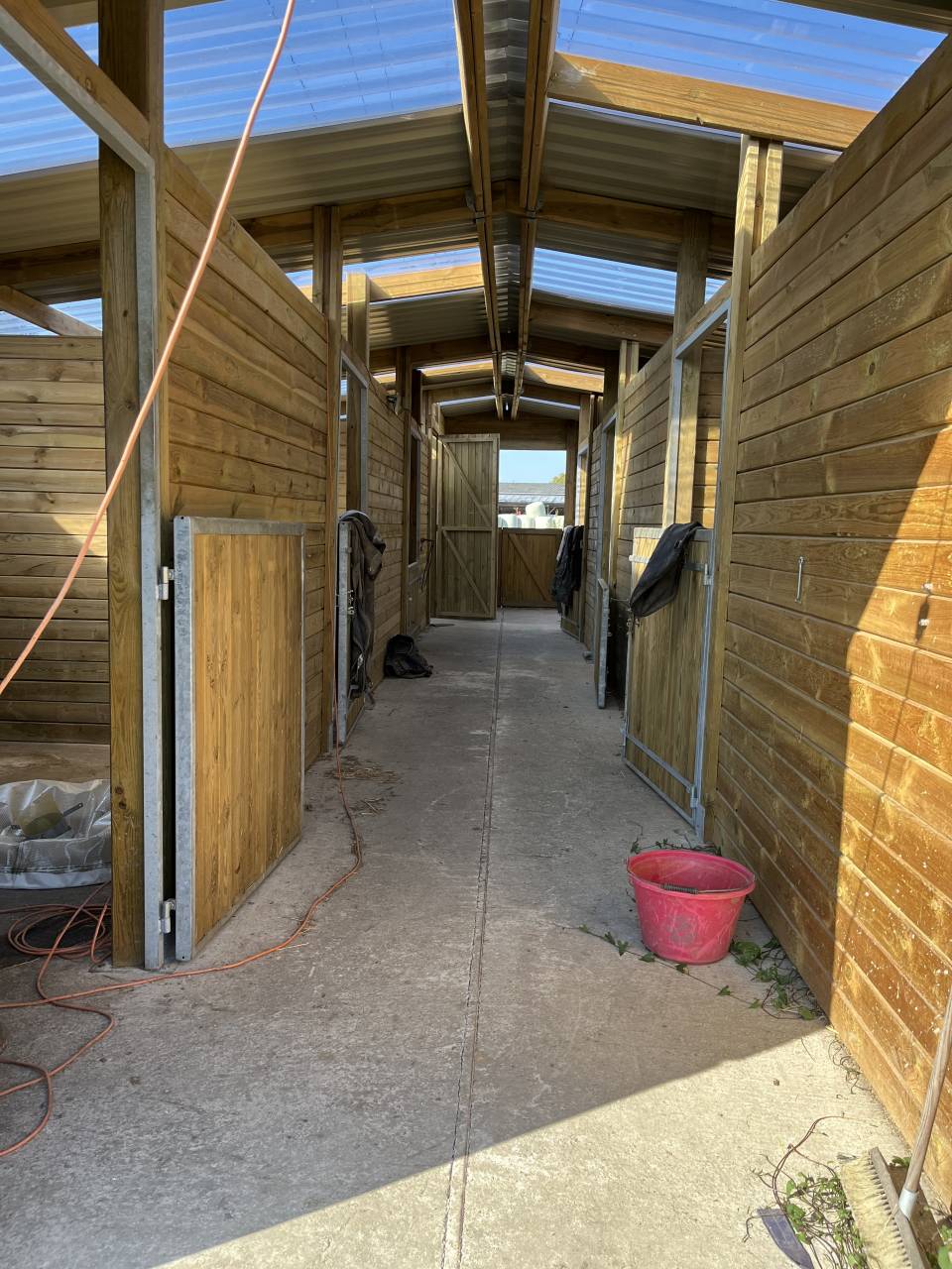 Barns &agrave; vendre