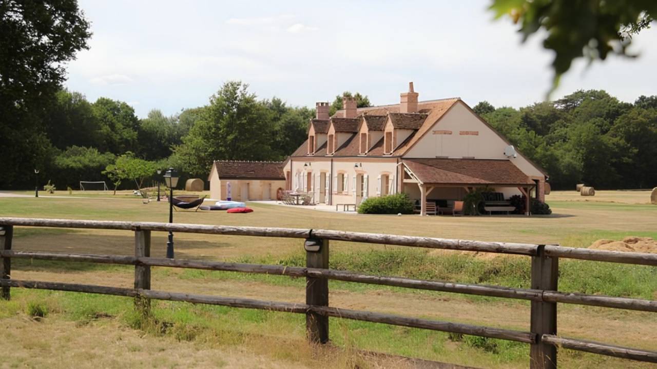 Sologne : Propri&eacute;t&eacute; &eacute;questre de charme 