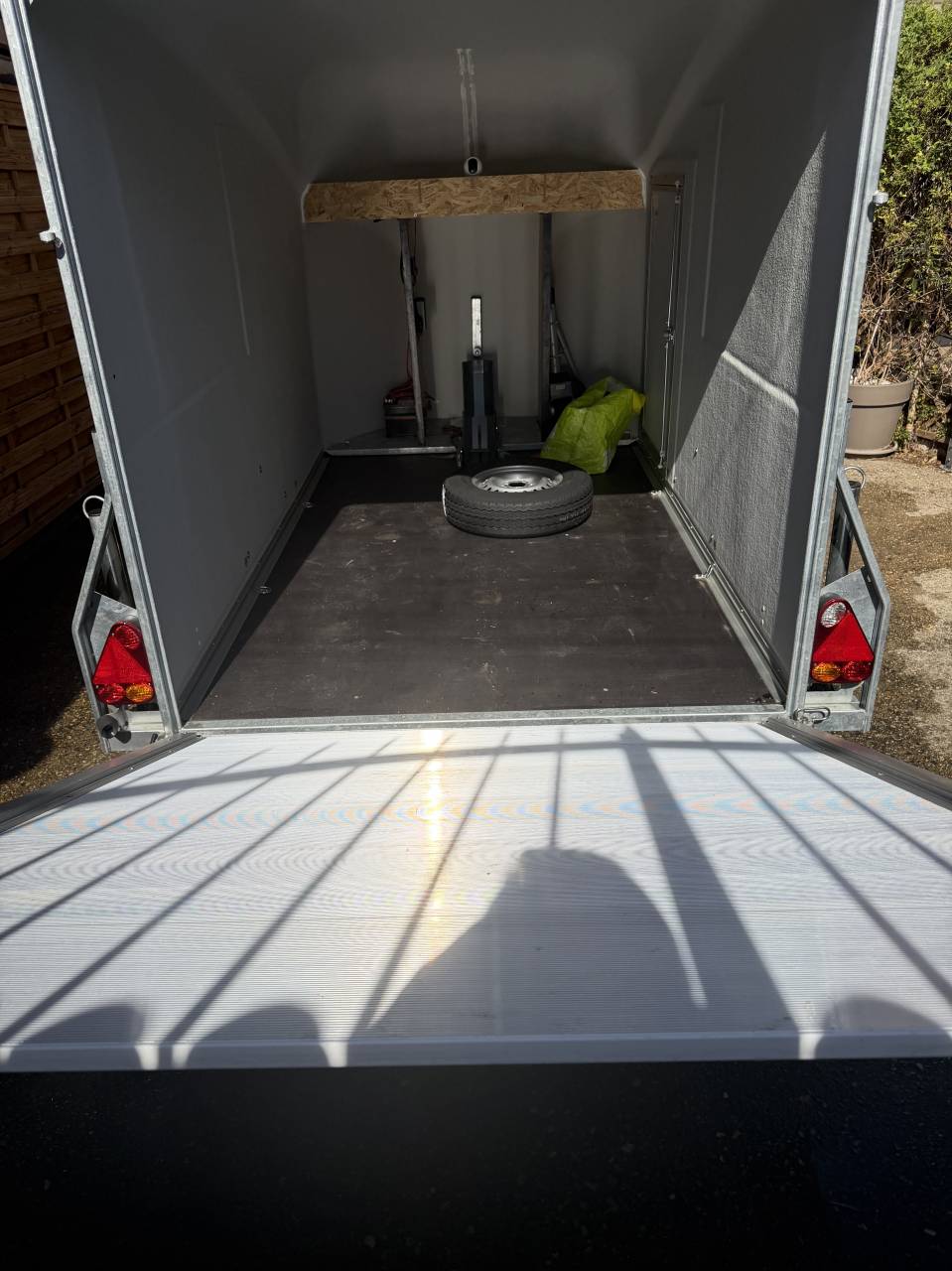 vends remorque DEBON 1300 Cargo