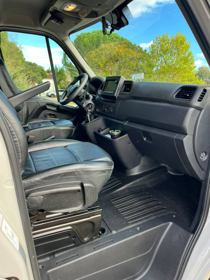 Camion Chevaux Th&eacute;ault Proton 5L &ndash; Configuration SWITCH