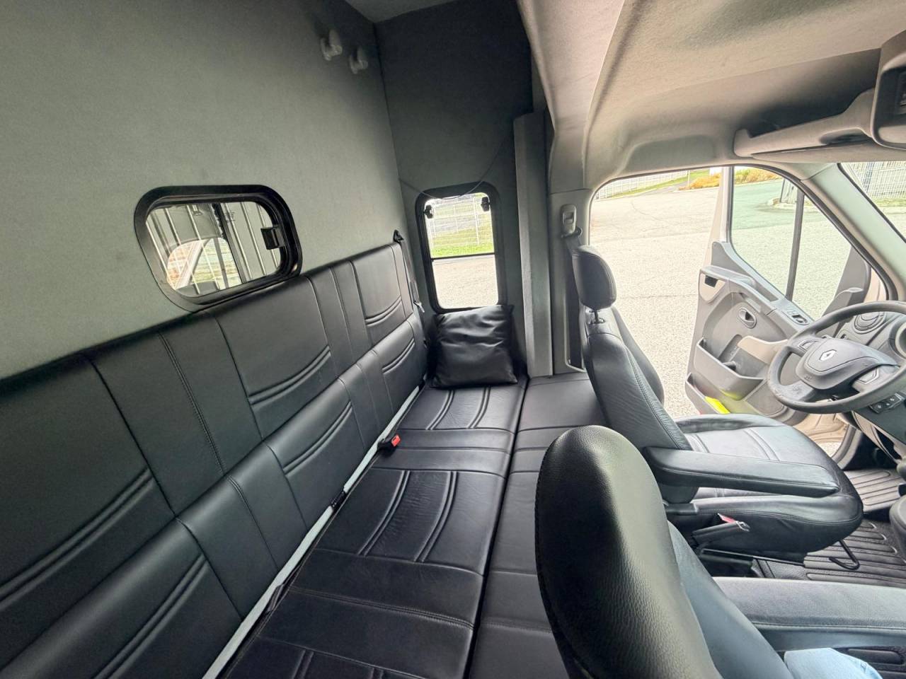 VL CHARDRON  RENAULT MASTER 5P BOITE AUTO 150CH