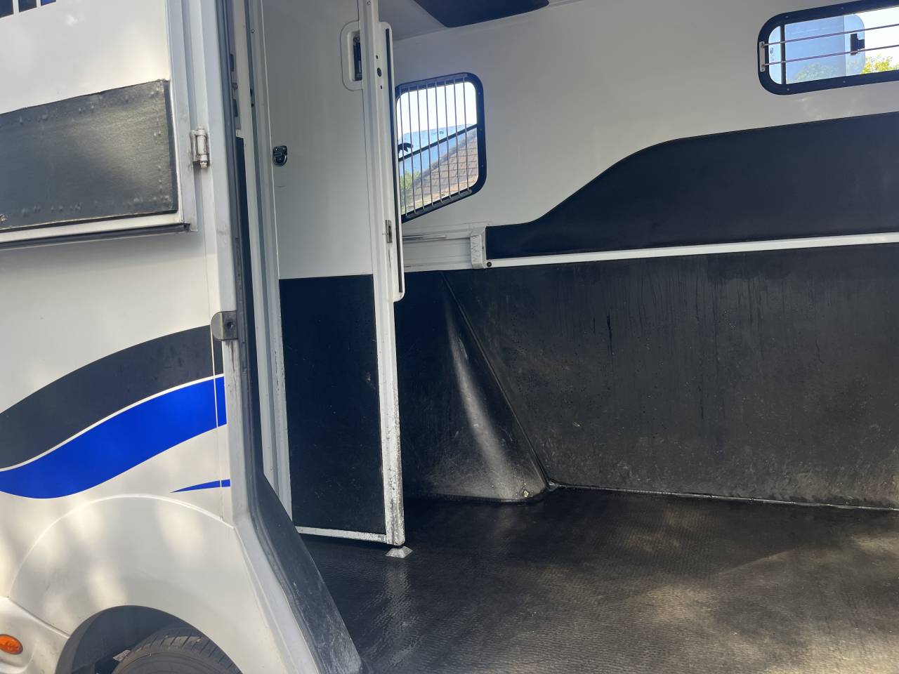 &Agrave; vendre Renault Master 2 chevaux 