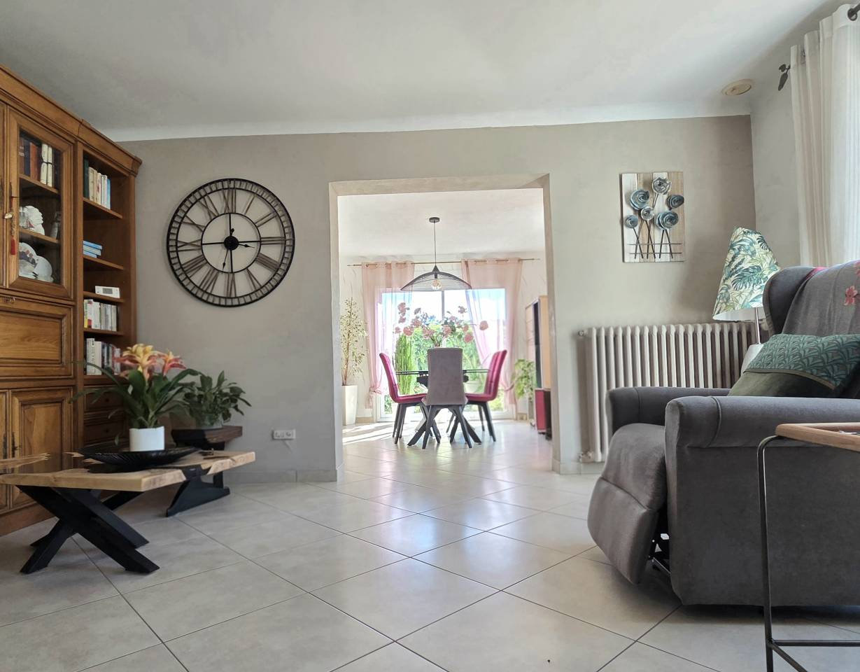 Maison et prairie de 3 ha (Saint Michel Chef Chef)