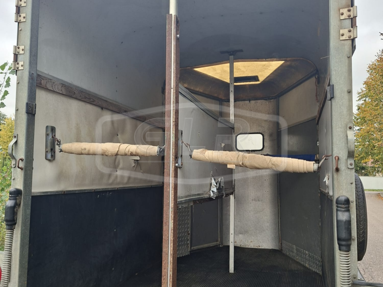 VAN OCCASION &ndash; IFOR WILLIAMS &ndash; 2 PLACES &ndash; HB 505 &ndash; 1998