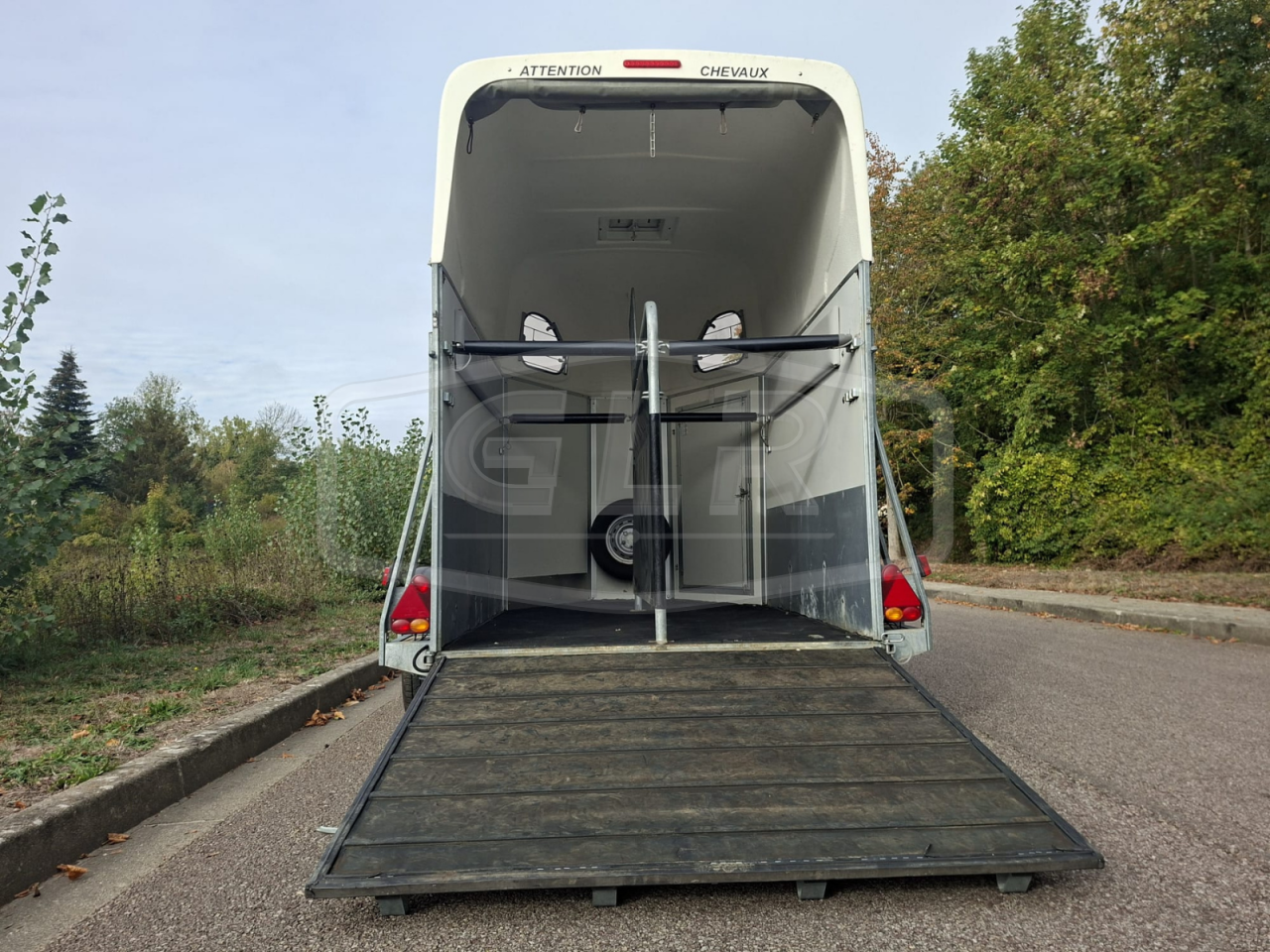 VAN OCCASION &ndash; CHEVAL LIBERTE &ndash; 2 PLACES &ndash; 2000 RK &ndash; 2008