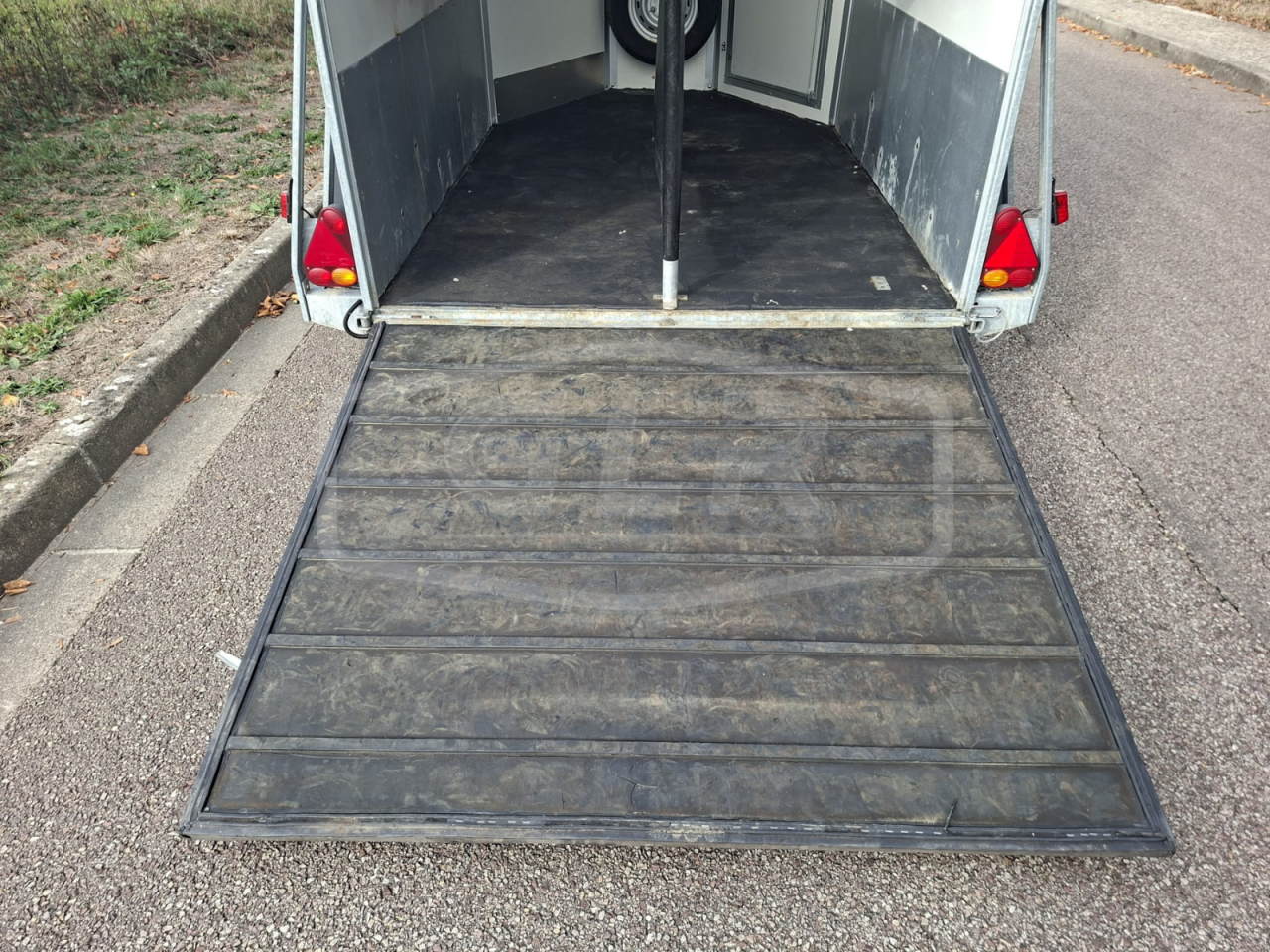 VAN OCCASION &ndash; CHEVAL LIBERTE &ndash; 2 PLACES &ndash; 2000 RK &ndash; 2008
