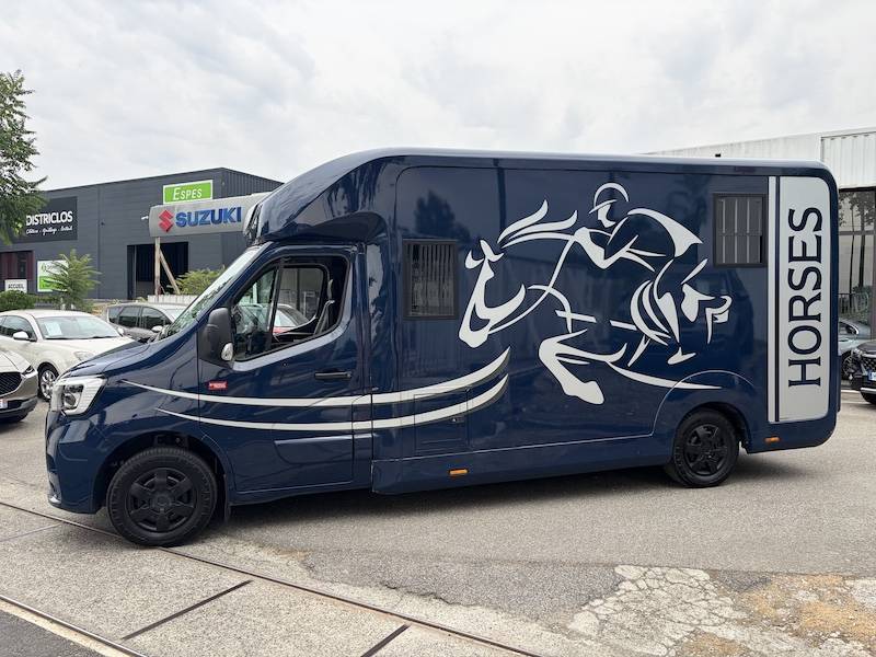 RENAULT MASTER III HORSEBOX STX