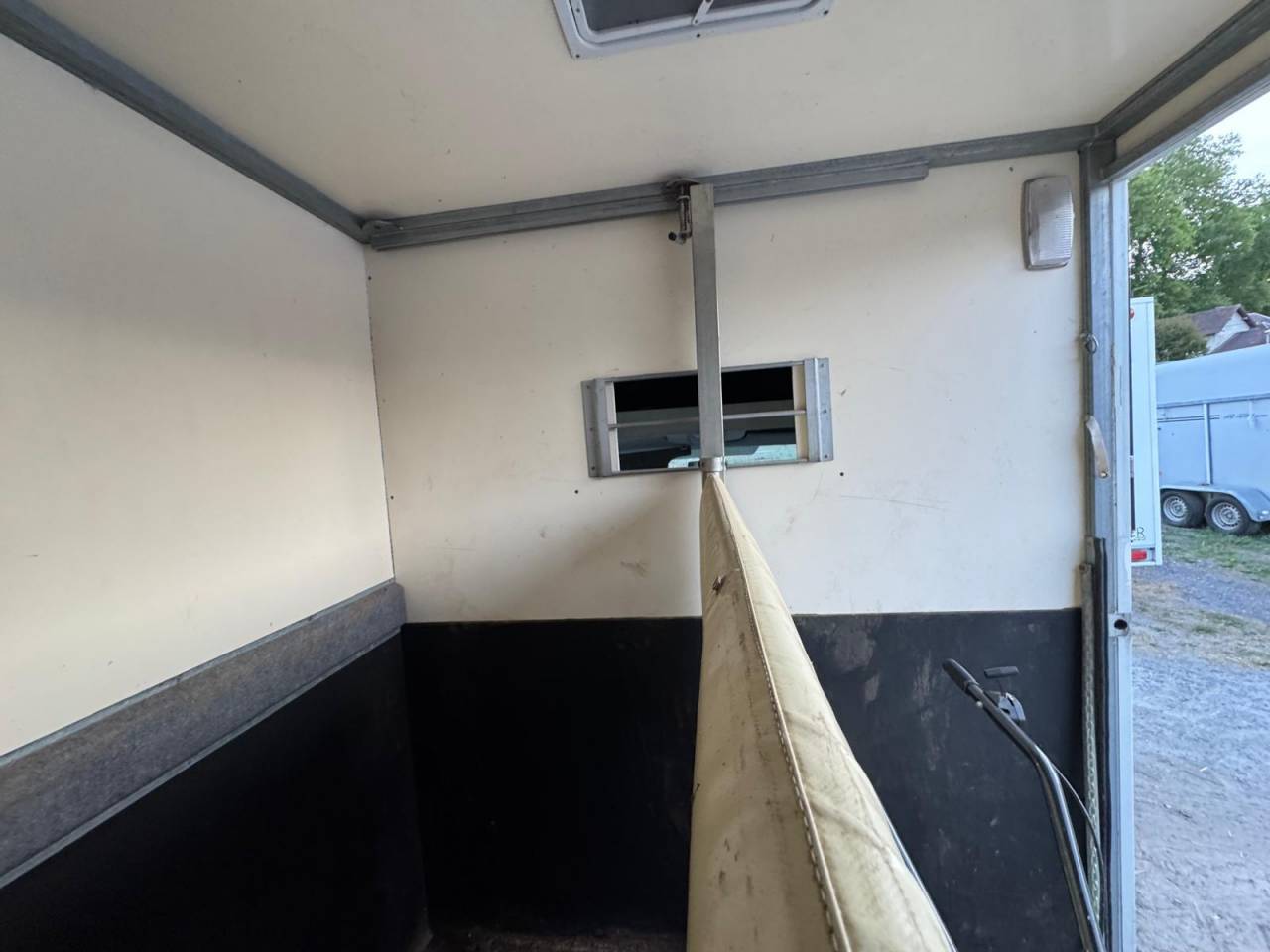 Camion Renault Master VL 2 places