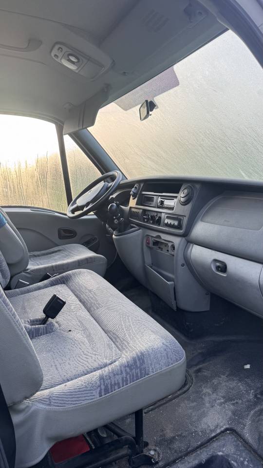 Camion Renault Master VL 2 places