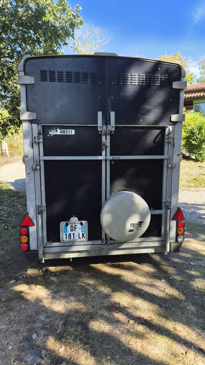 Ifor Williams hb511 oblique