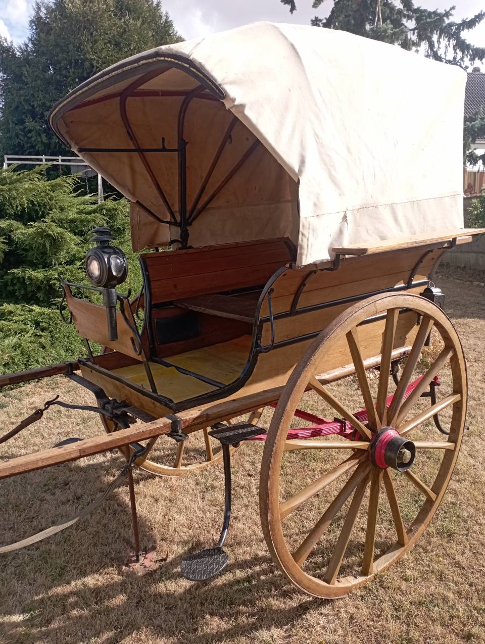 Cal&egrave;che en bon &eacute;tat 