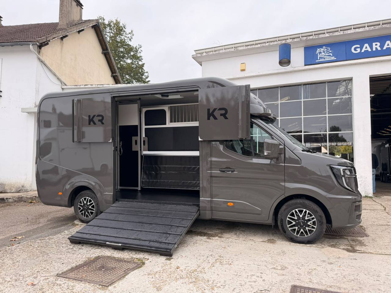 RENAULT MASTER 170Ch &ndash; 3places &ndash; GRANDE SELLERIE - KRISMAR STALLE &ndash; NEUF