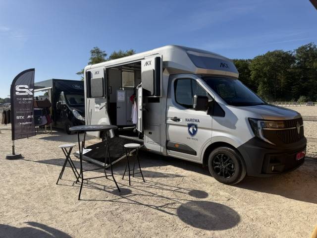 Vds Camion VL chevaux Renaul Master AKX 