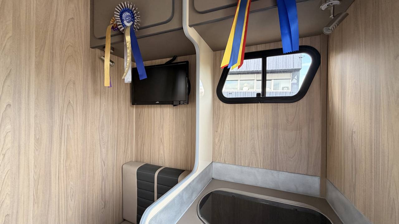 Bloomfields Eventer Compact 3.5T / Renault Master 3
