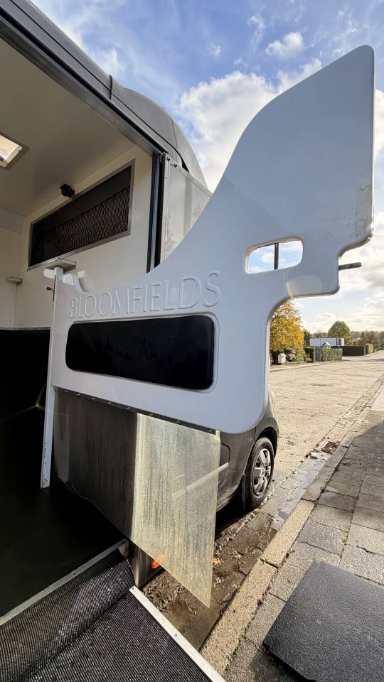 Bloomfields Eventer Compact 3.5T / Renault Master 3