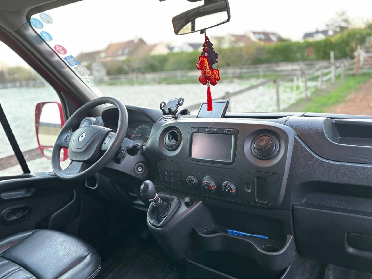 Renault Master STX 2020 &mdash; 2 chevaux &mdash; 5 places 170CV