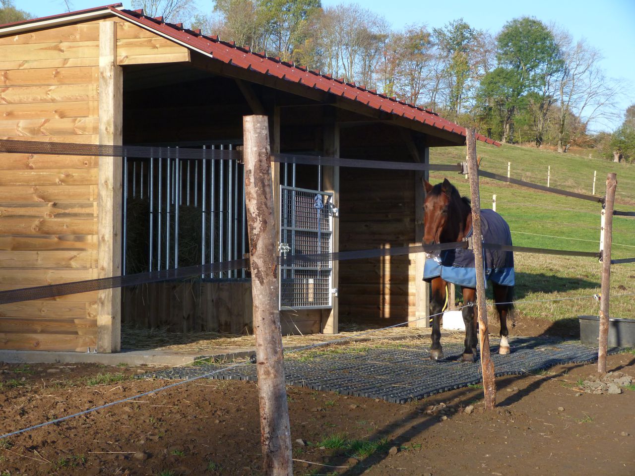 ANCY - ECURIE DE PROPRIETAIRE