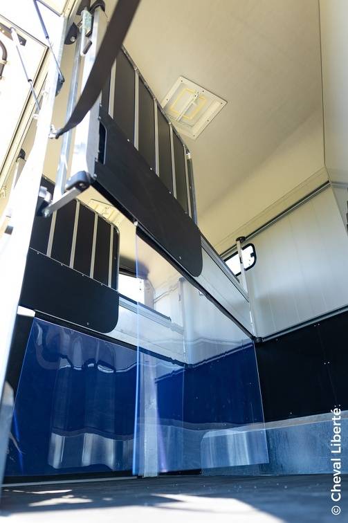  VAN CHEVAL LIBERTE MAXI 3 - 3 PLACES 