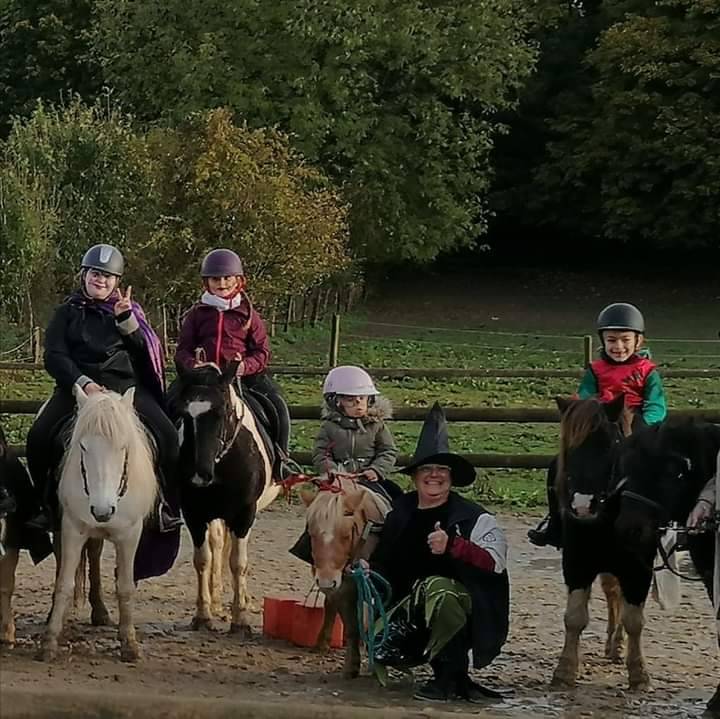 MONITRICE EQUITATION INDEPENDANTE