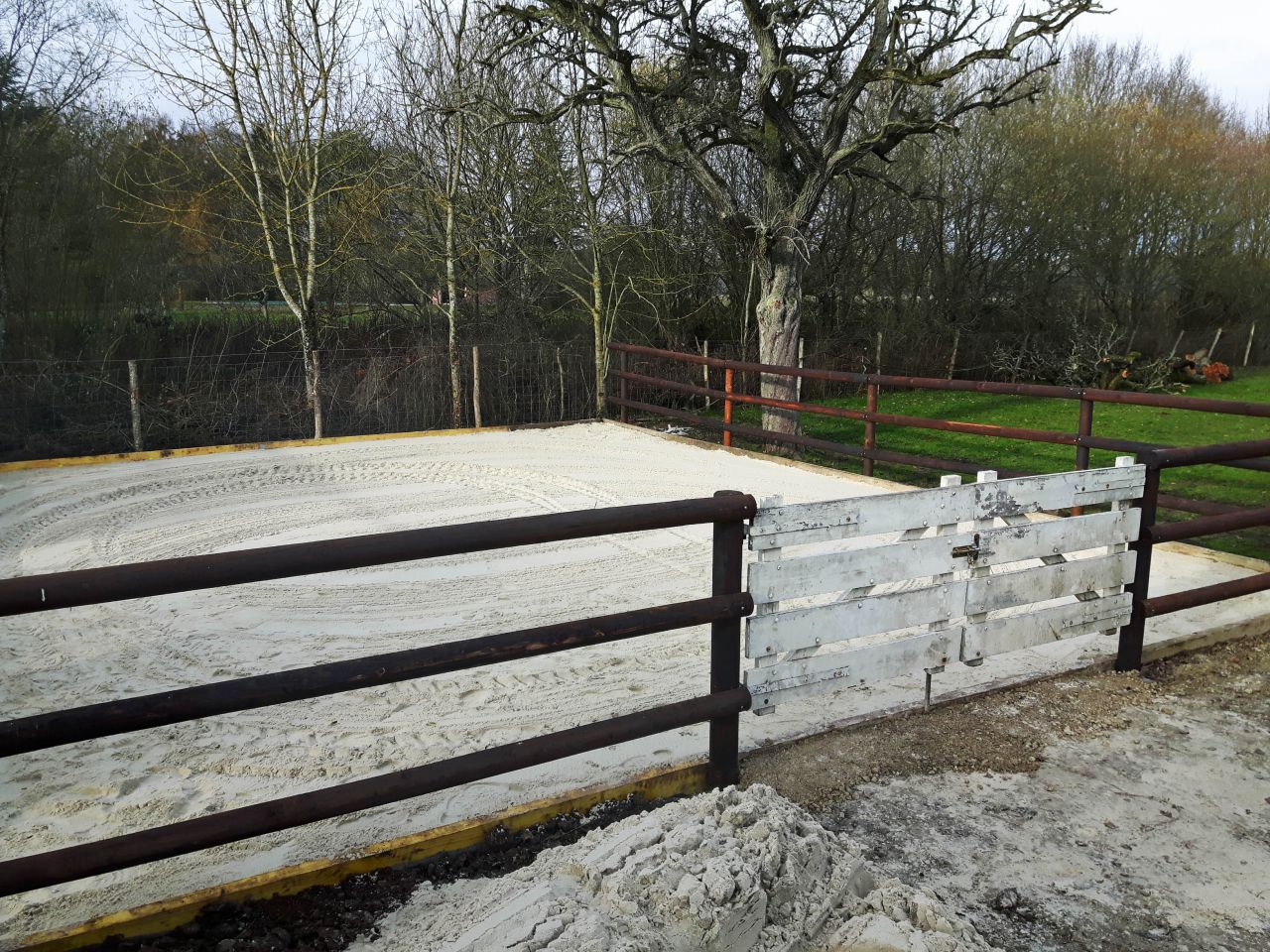 ECURIE DE LA MINIERE - PENSIONS SPORT, LOISIR & ELEVAGE