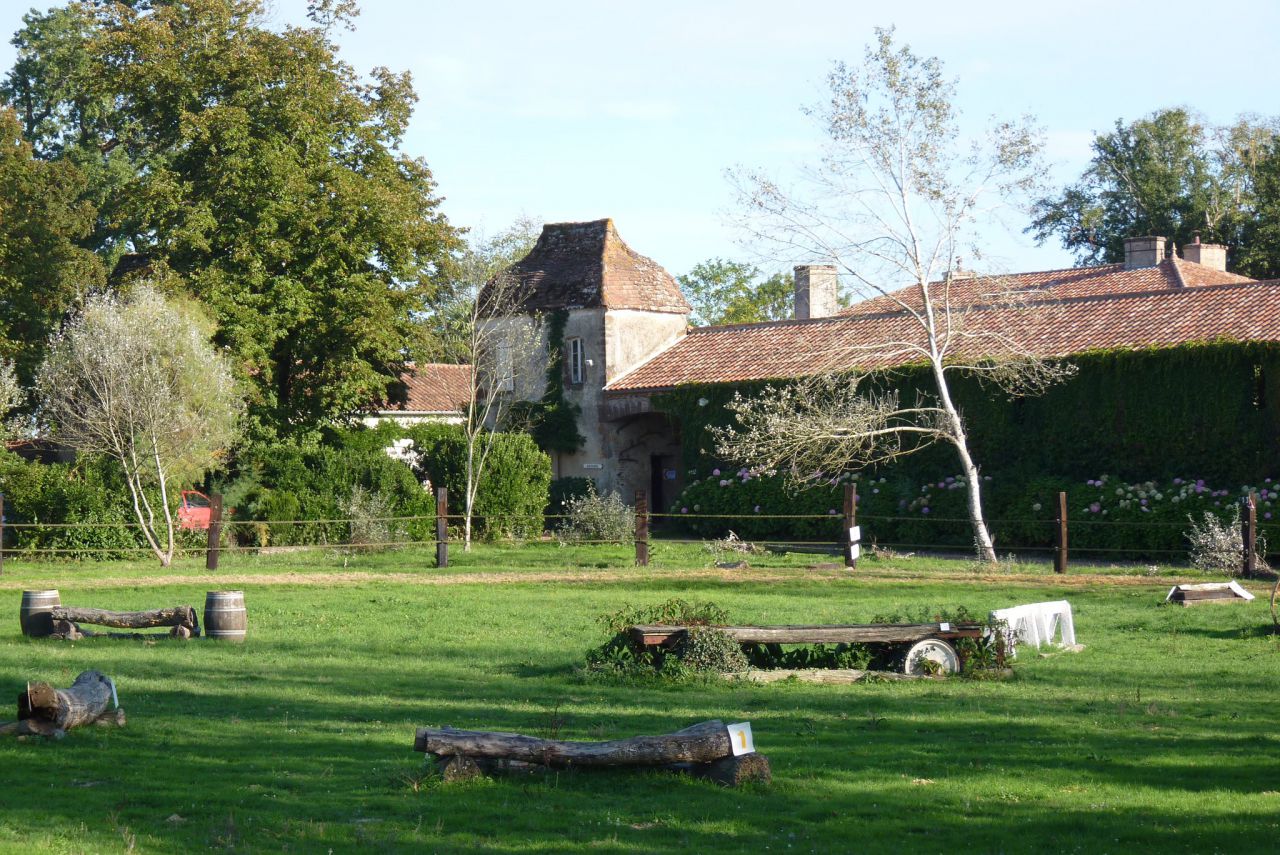 ECURIE DE PROPRIETAIRES, CENTRE EQUESTRE, PONEY CLUB